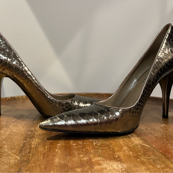 Vintage Via Spiga 4” Metallic heels - Picture 13 of 15